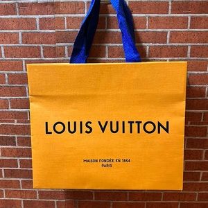 ❤️ Louis Vuitton Shopping Tote 9.75” x 8.25 x 5.75” GUC